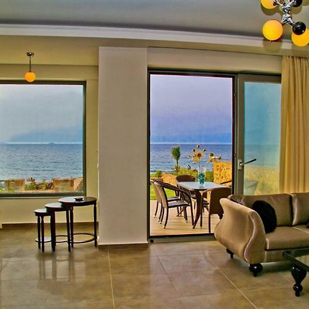 Sea View Beachfront Villa Peri Гуве Экстерьер фото