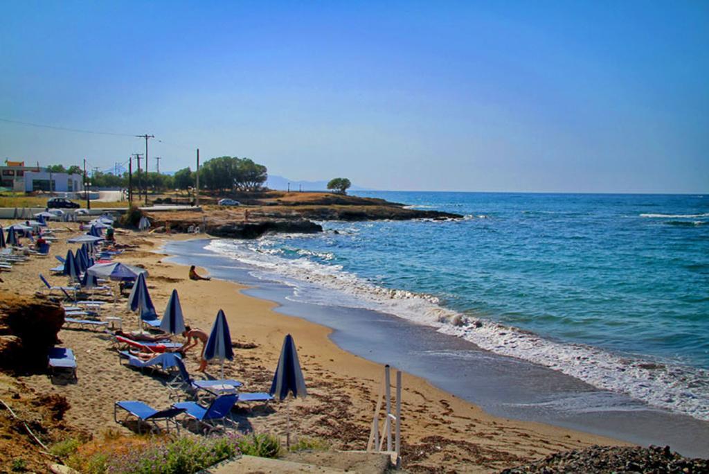 Sea View Beachfront Villa Peri Гуве Номер фото