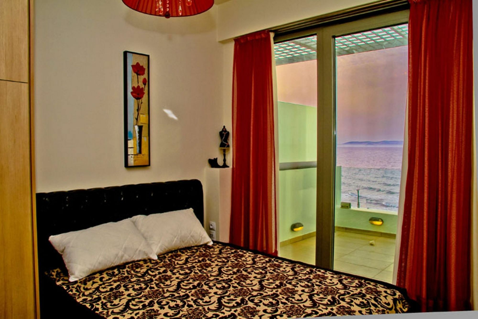 Sea View Beachfront Villa Peri Гуве Экстерьер фото